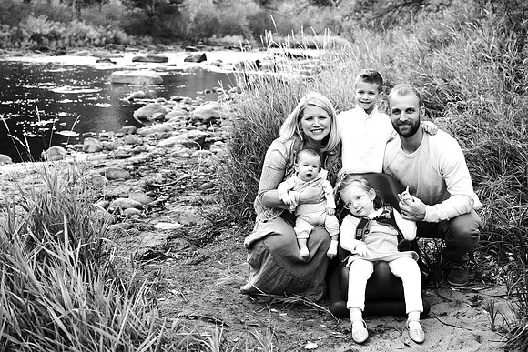 Green Family Portraits 0054
