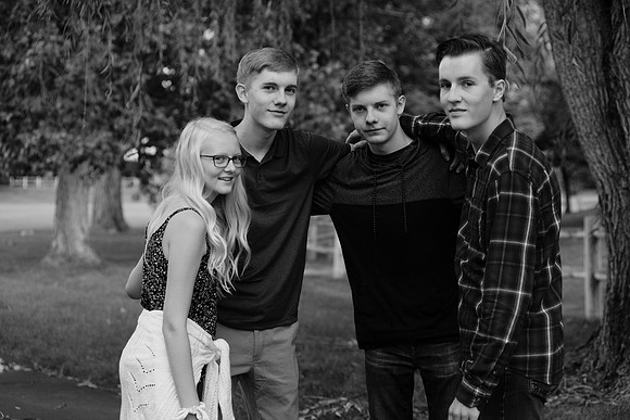 Bassett Family Portraits_7.28.20_0040