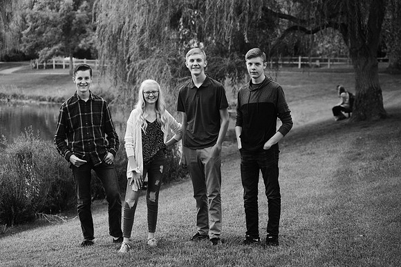 Bassett Family Portraits_7.28.20_0054