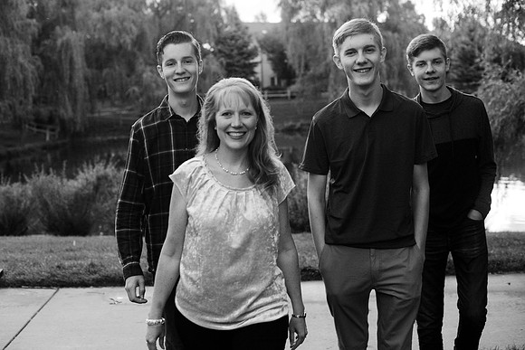 Bassett Family Portraits_7.28.20_0096