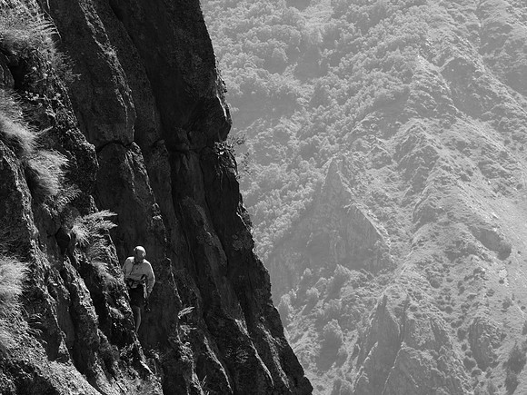 GEO_climb_BW_0025