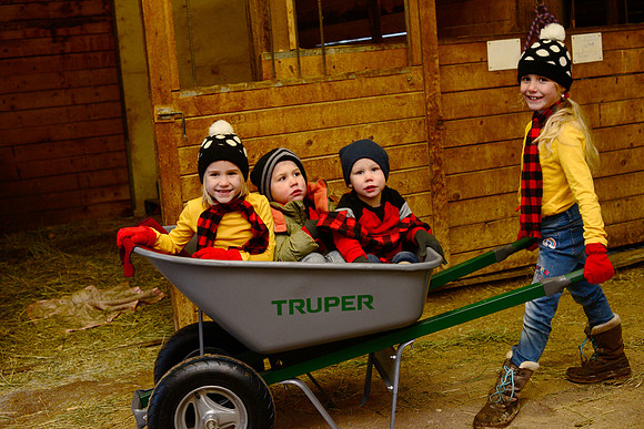 Ford Family0114