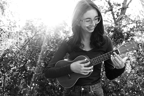 Rebekah_BW_0022